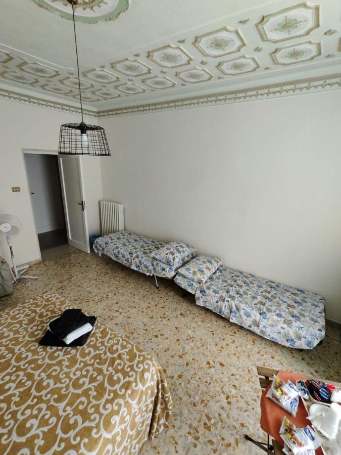 Imperial Room Trani Eksteriør bilde